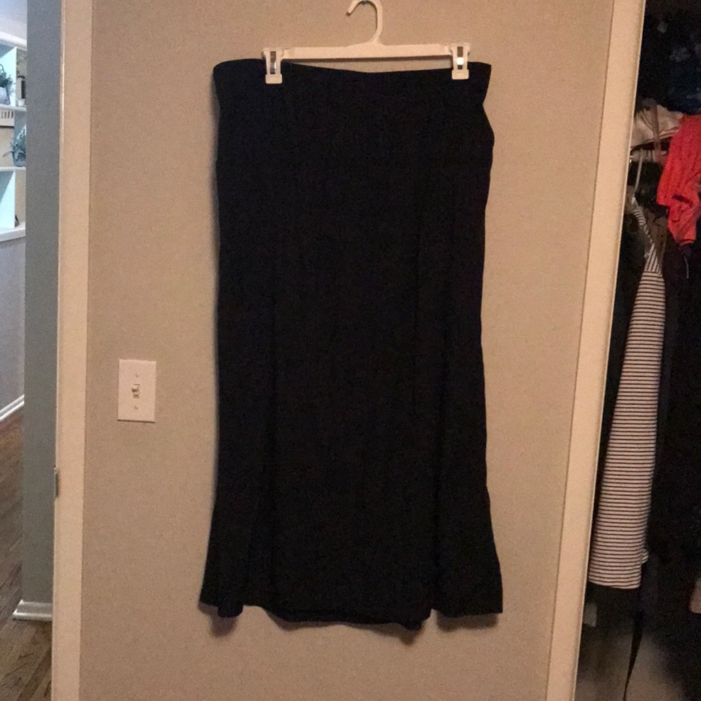 Black ankle length skirt - light summery material.